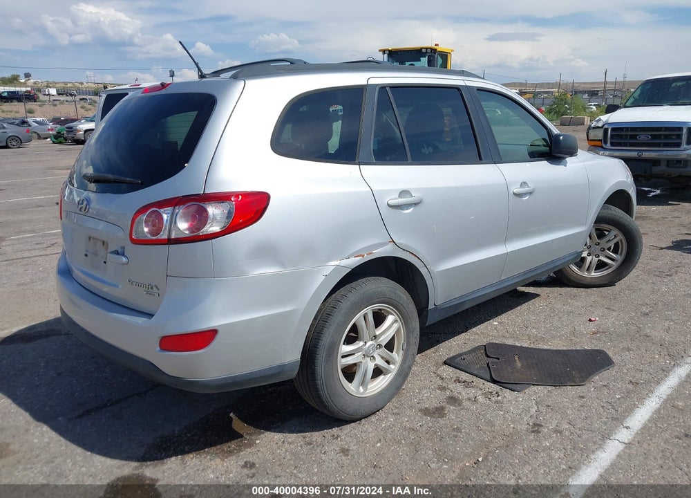 2011 HYUNDAI SANTA FE GLS VIN: 5XYZGDAB3BG086010