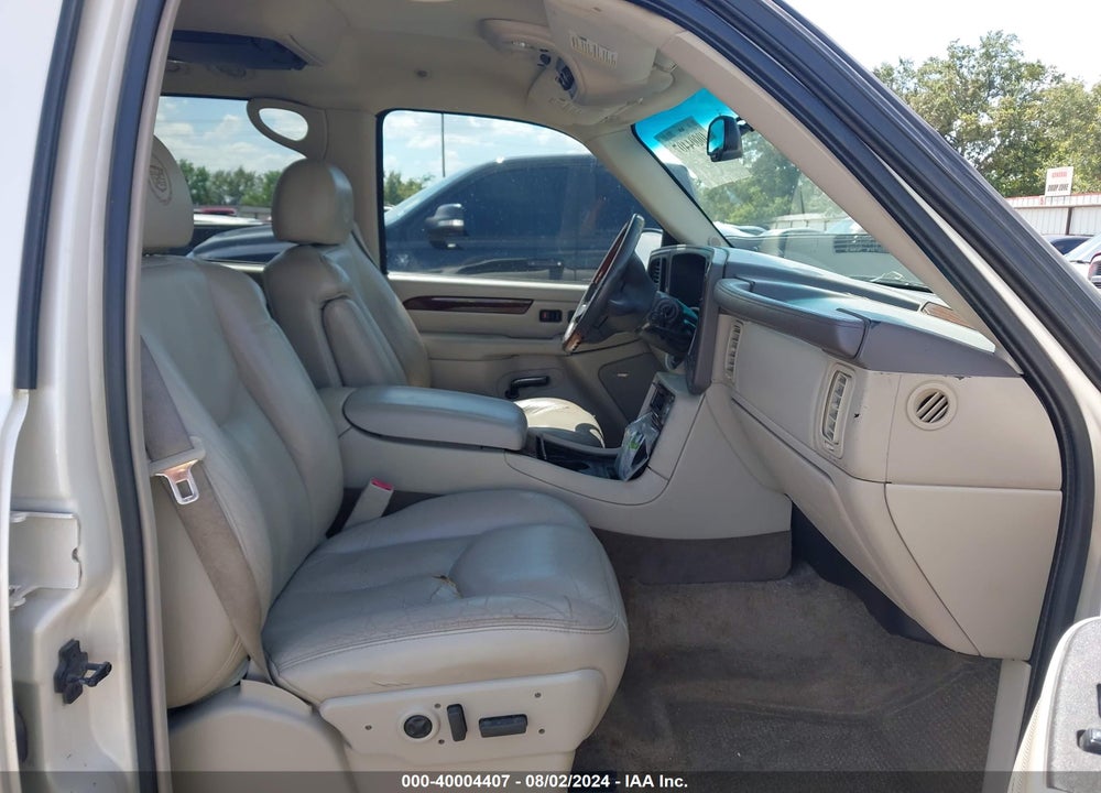 2003 CADILLAC ESCALADE STANDARD VIN: 1GYEC63T73R256135