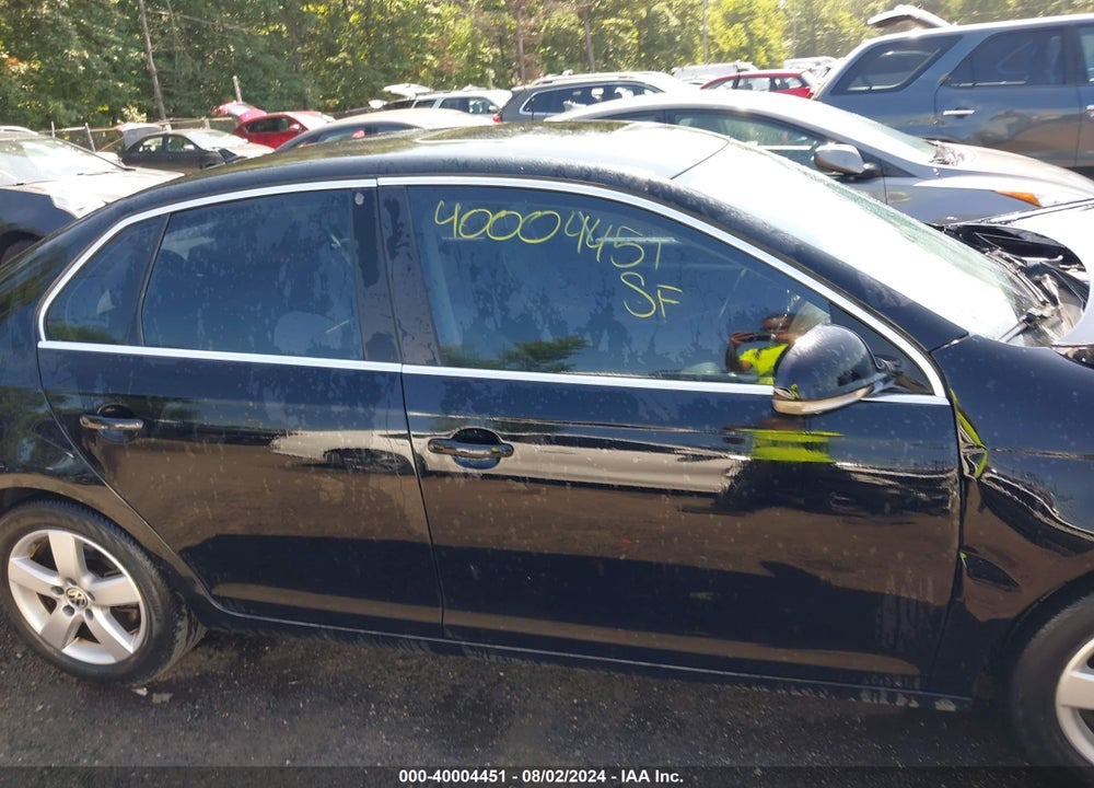 2009 VOLKSWAGEN JETTA SE/SEL VIN: 3VWRM71K89M065710