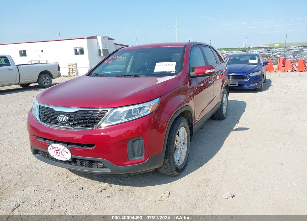 2014 KIA SORENTO VIN: 5XYKTCA65EG429348