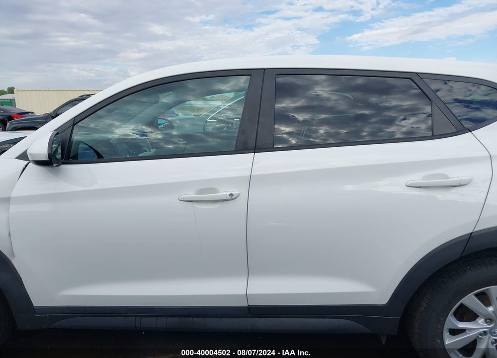 2020 HYUNDAI TUCSON SE VIN: KM8J23A49LU160887