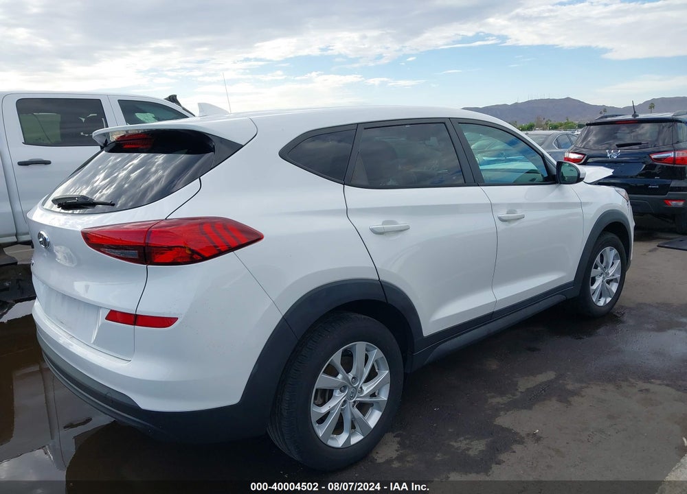 2020 HYUNDAI TUCSON SE VIN: KM8J23A49LU160887