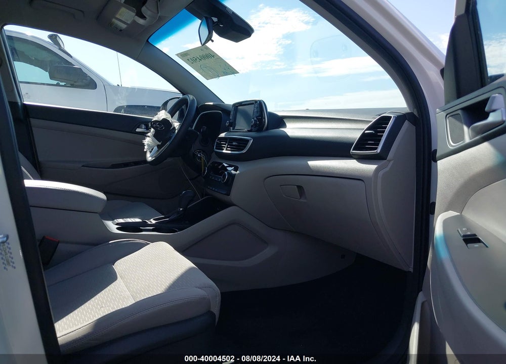 2020 HYUNDAI TUCSON SE VIN: KM8J23A49LU160887