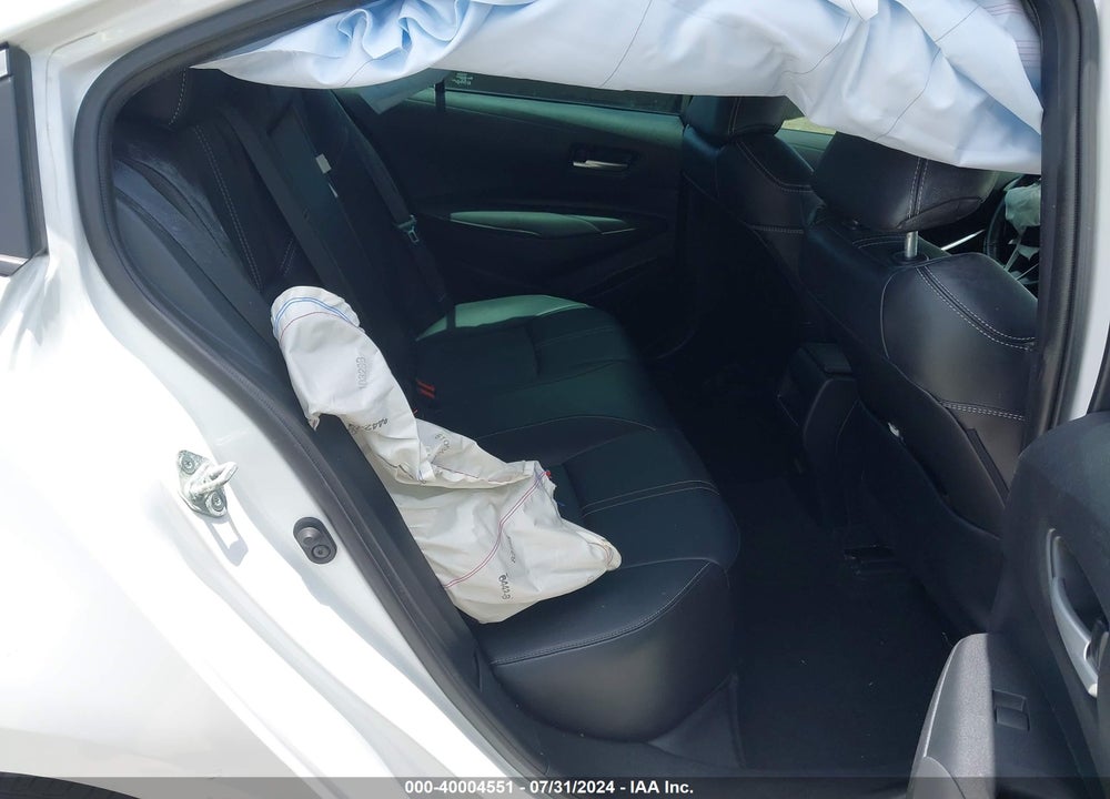 2022 TOYOTA COROLLA XLE VIN: 5YFFPMAE7NP373590