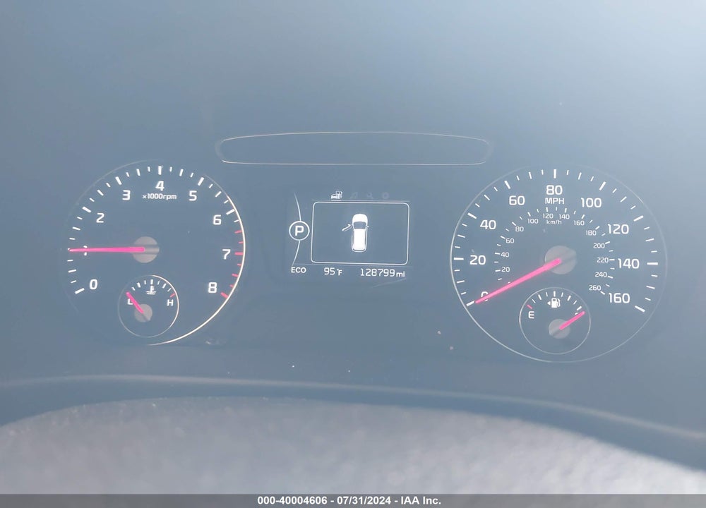 2017 KIA SORENTO 3.3L LX VIN: 5XYPGDA55HG221014