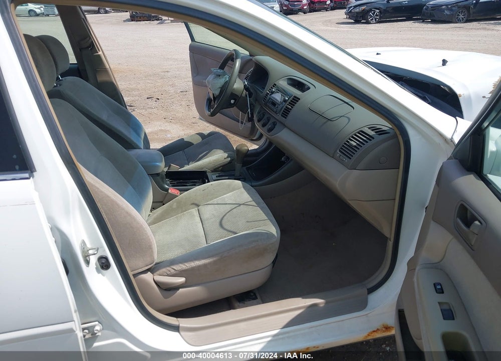 2004 TOYOTA CAMRY LE VIN: 4T1BE32K14U329780