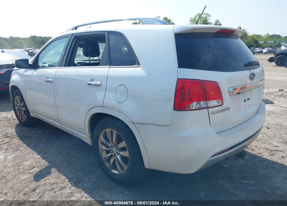 2011 KIA SORENTO SX V6 VIN: 5XYKW4A25BG149449