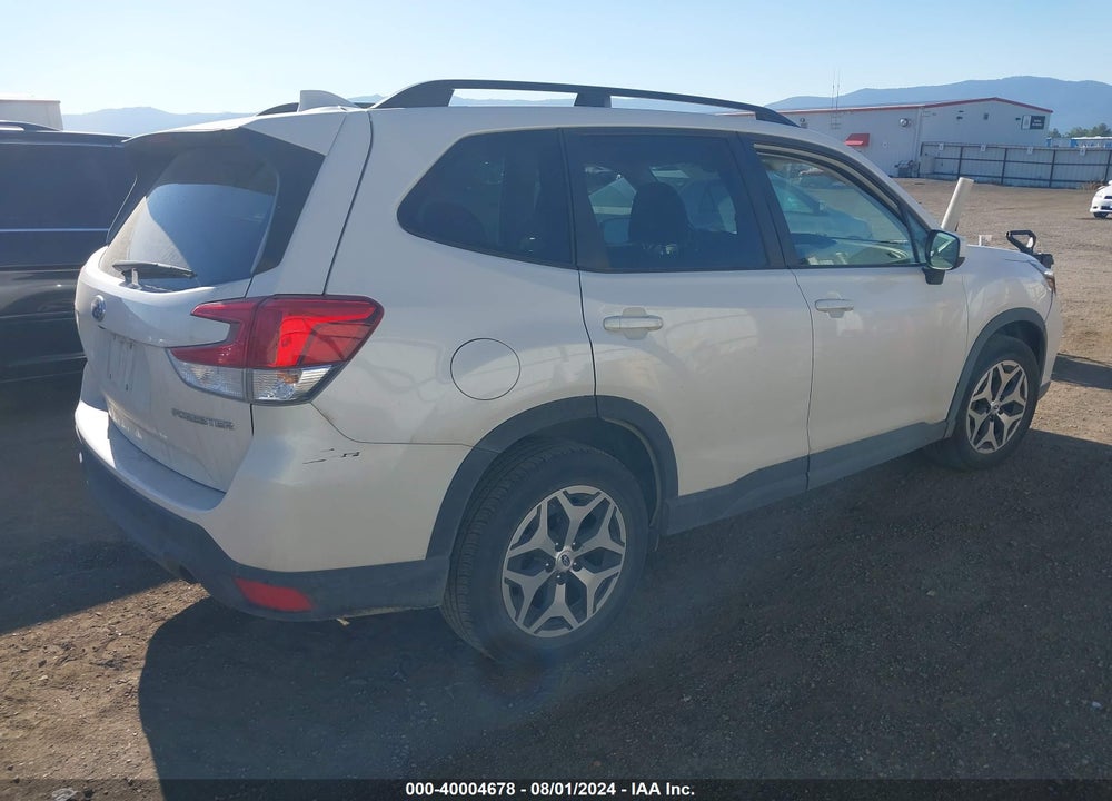2021 SUBARU FORESTER PREMIUM VIN: JF2SKAFC9MH578990