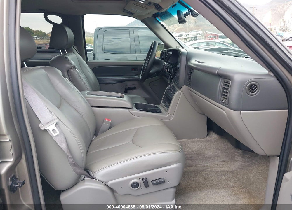 2003 CHEVROLET TAHOE LT VIN: 1GNEC13T93R191627