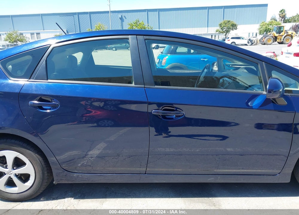2015 TOYOTA PRIUS THREE VIN: JTDKN3DU7F0426947