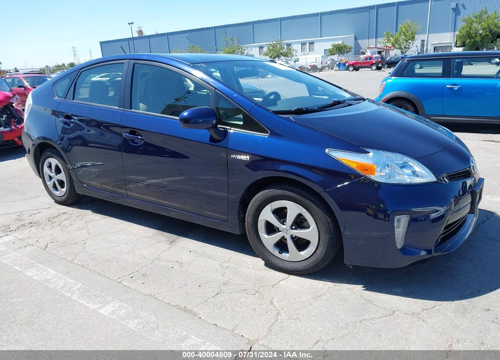 2015 TOYOTA PRIUS THREE VIN: JTDKN3DU7F0426947