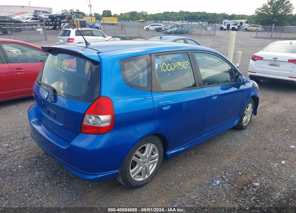 2008 HONDA FIT VIN: JHMGD38638S057322