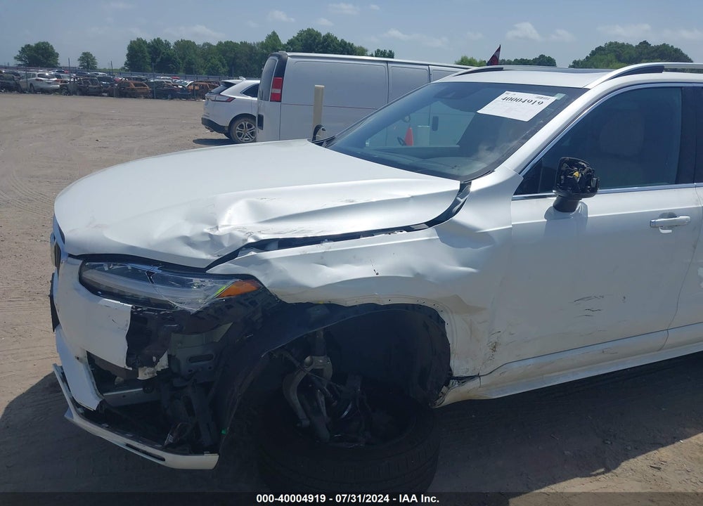 2018 VOLVO XC90 T5 MOMENTUM VIN: YV4102PK4J1361425