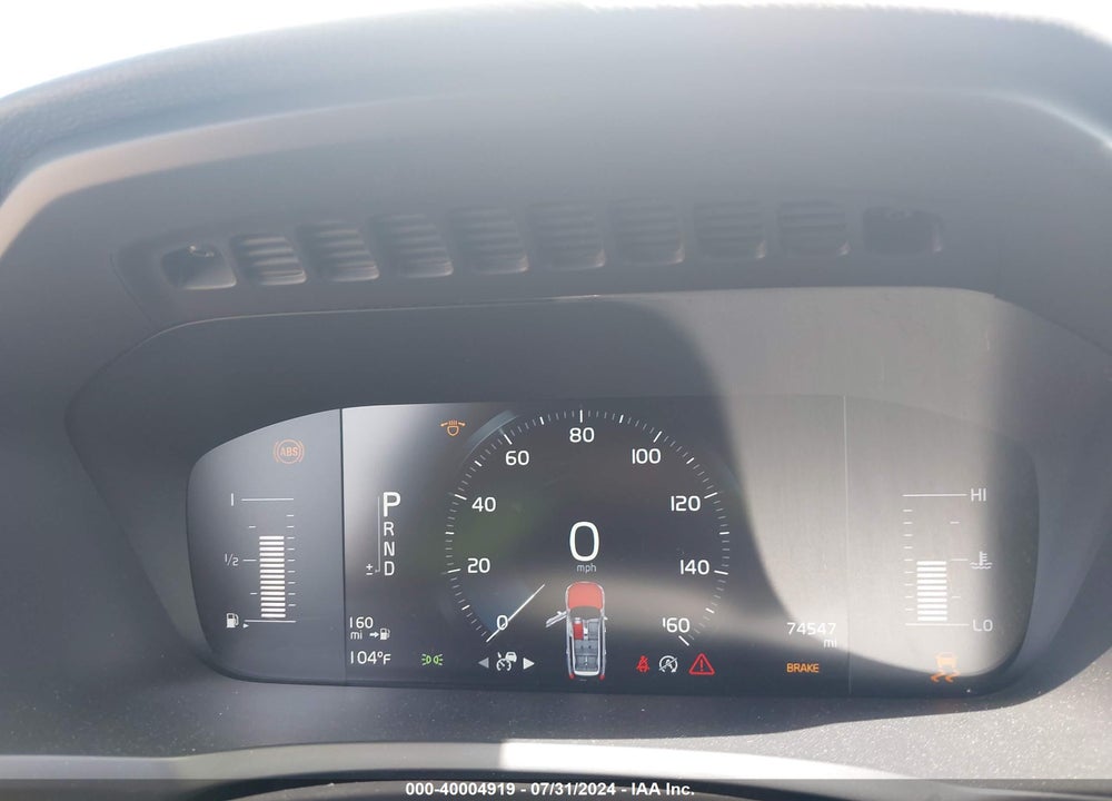 2018 VOLVO XC90 T5 MOMENTUM VIN: YV4102PK4J1361425