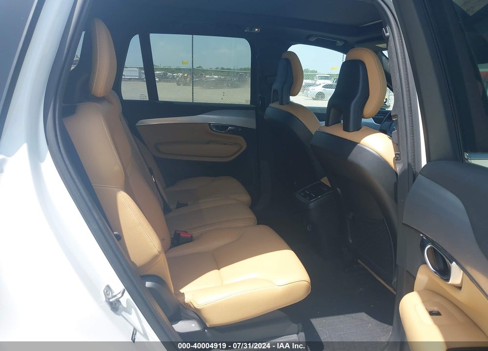 2018 VOLVO XC90 T5 MOMENTUM VIN: YV4102PK4J1361425