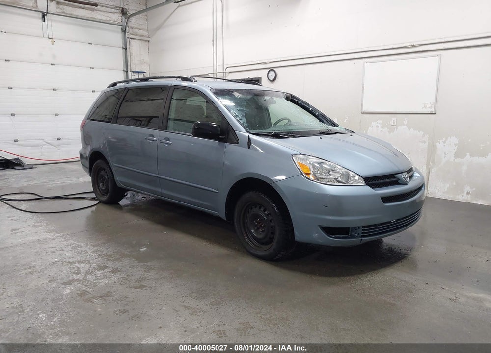 2004 TOYOTA SIENNA LE VIN: 5TDBA23C44S019063