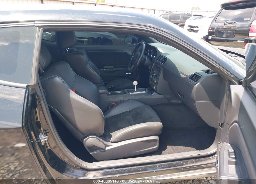 2014 DODGE CHALLENGER SRT8 VIN: 2C3CDYCJ5EH104043