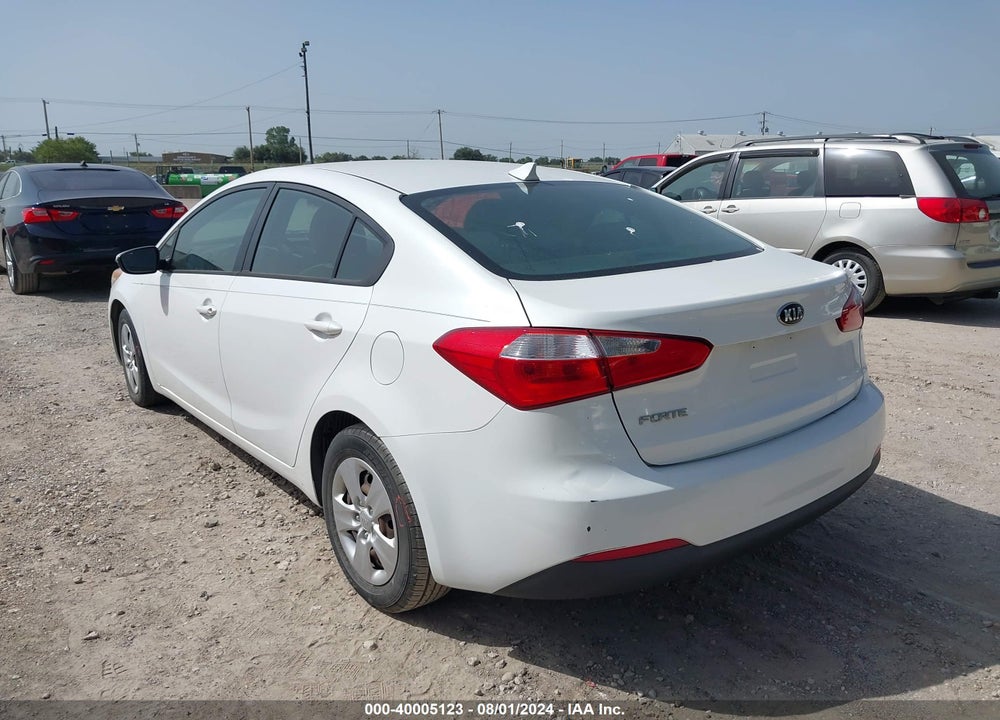 2015 KIA FORTE LX VIN: KNAFX4A60F5306852