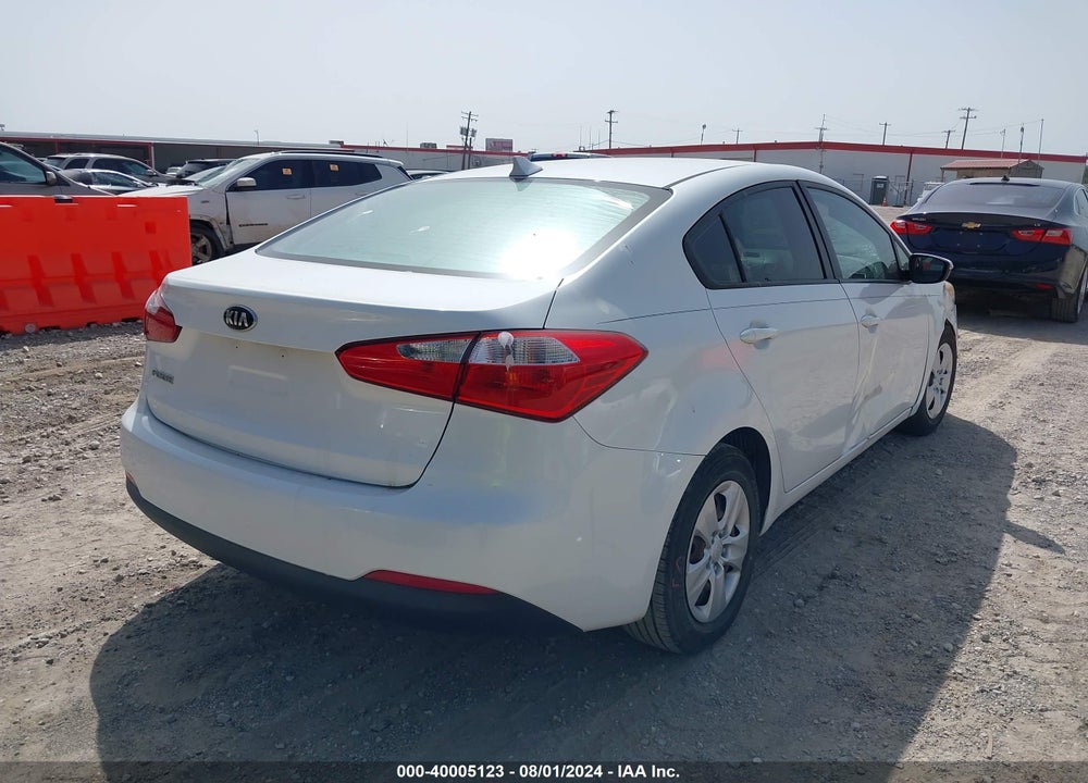 2015 KIA FORTE LX VIN: KNAFX4A60F5306852