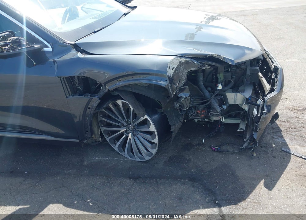 2019 AUDI E-TRON PREMIUM PLUS VIN: WA1VAAGEXKB010420