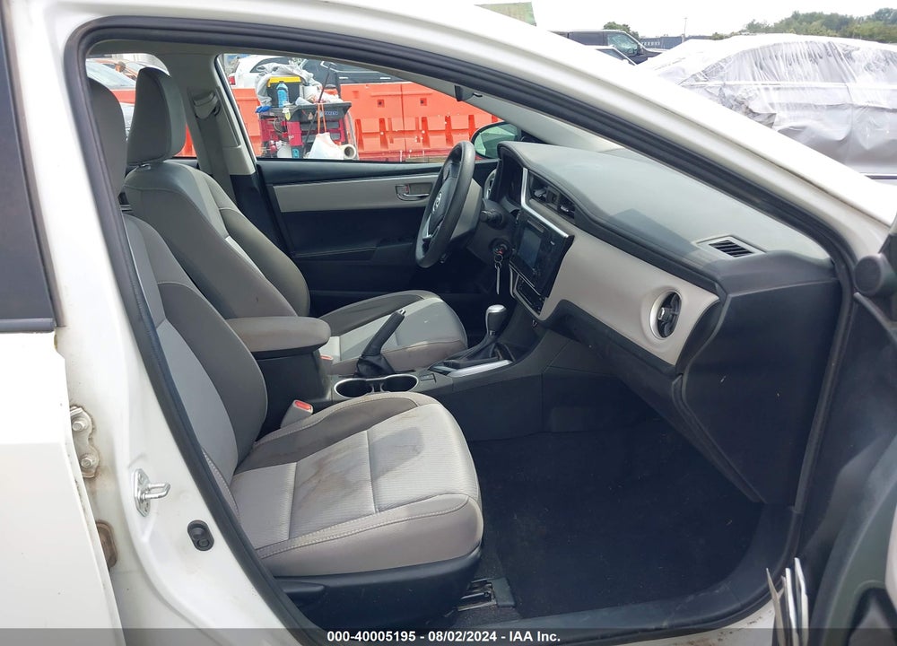2017 TOYOTA COROLLA LE VIN: 5YFBURHE8HP605340
