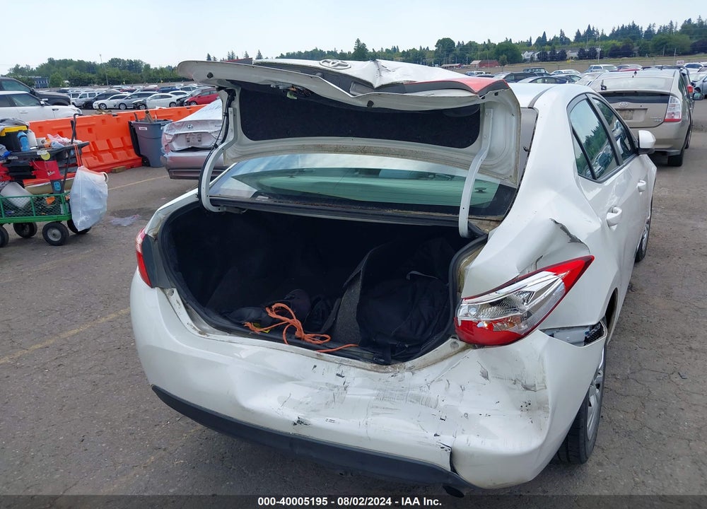 2017 TOYOTA COROLLA LE VIN: 5YFBURHE8HP605340