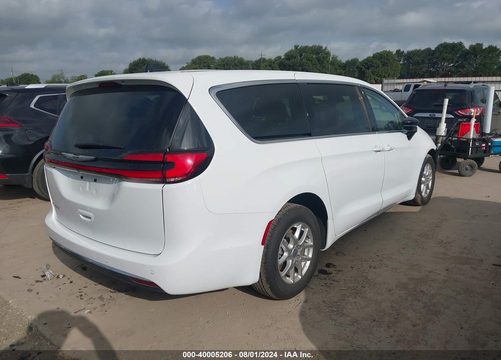 2024 CHRYSLER PACIFICA TOURING L VIN: 2C4RC1BG3RR125219