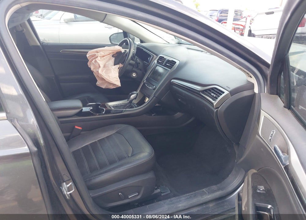 2015 FORD FUSION SE VIN: 3FA6P0H99FR105658