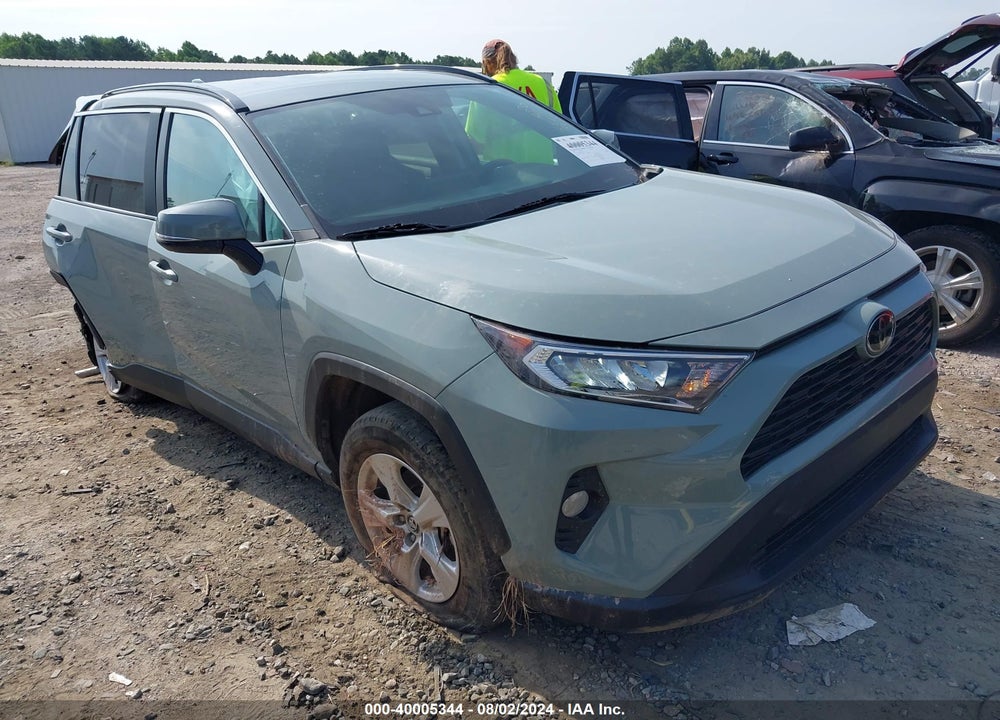 2020 TOYOTA RAV4 XLE VIN: 2T3W1RFV8LC067977