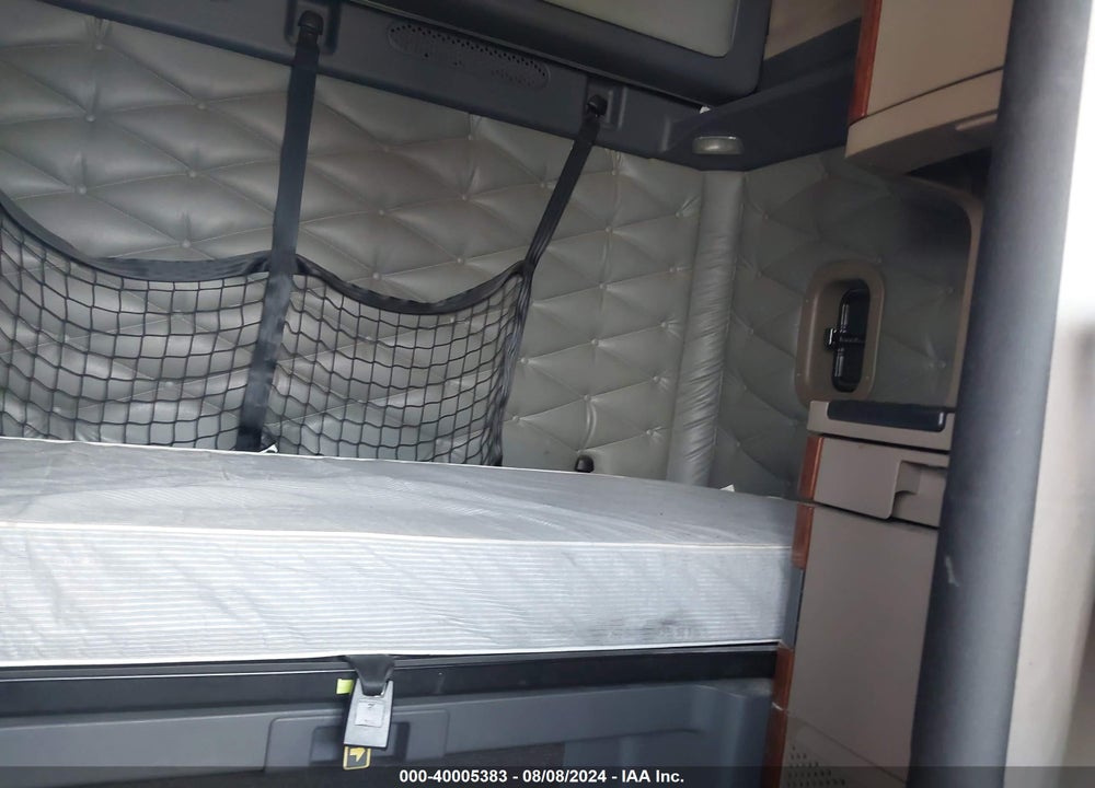 2016 FREIGHTLINER CASCADIA 125 VIN: 3AKJGLBG7GSGY6610