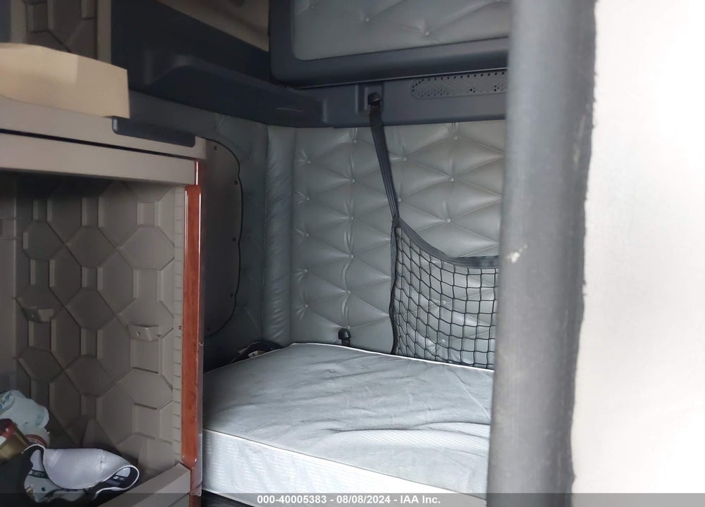 2016 FREIGHTLINER CASCADIA 125 VIN: 3AKJGLBG7GSGY6610