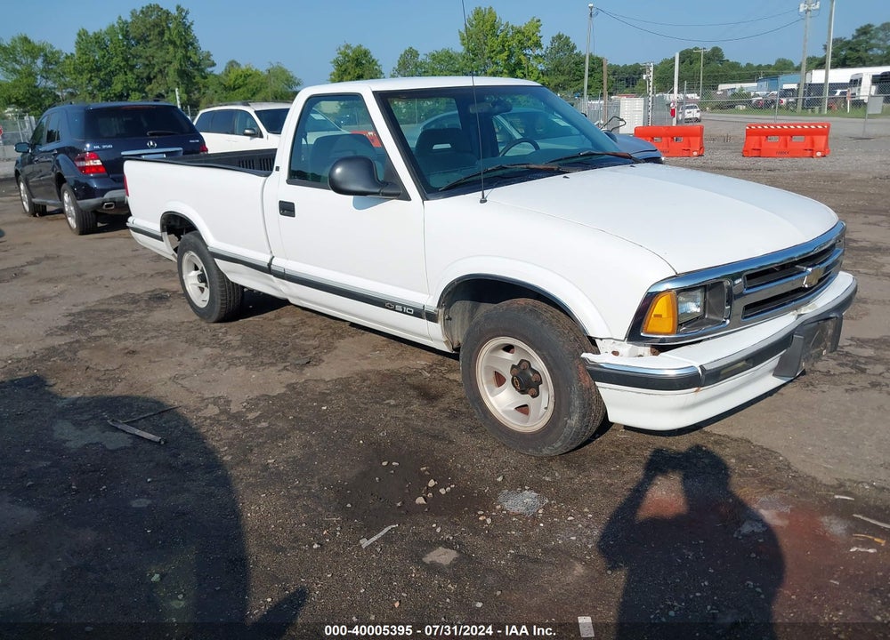1994 CHEVROLET S TRUCK S10 VIN: 1GCCS144XR8239077