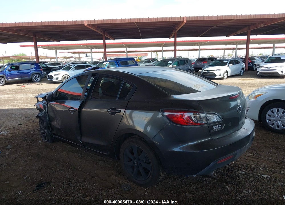 2011 MAZDA 3 I TOURING VIN: JM1BL1VG8B1360268