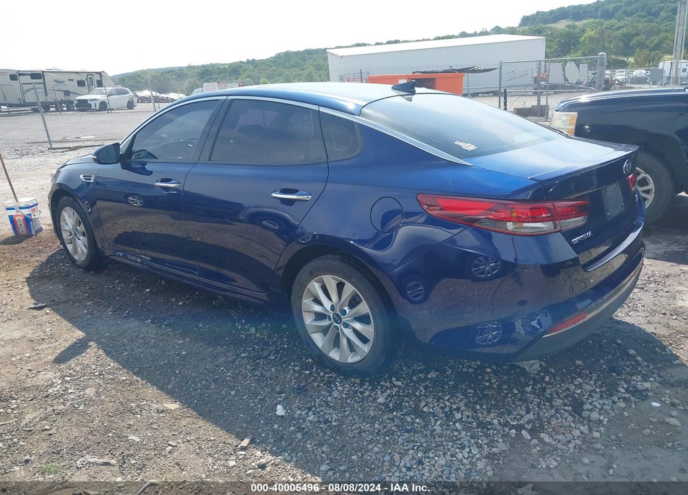 2018 KIA OPTIMA VIN: 5XXGT4L32JG229072