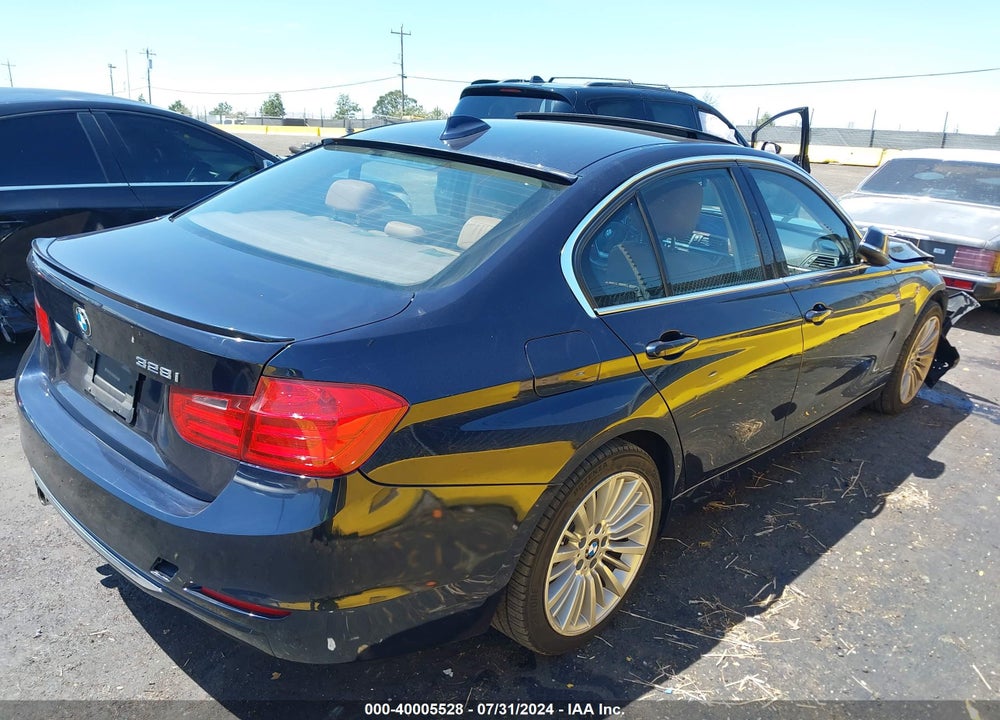 2012 BMW 328I VIN: WBA3A5G5XCNP17812