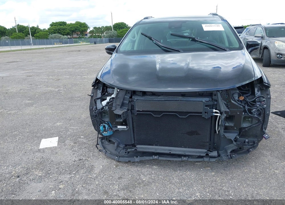 2022 CHRYSLER PACIFICA TOURING L VIN: 2C4RC1BG3NR219997