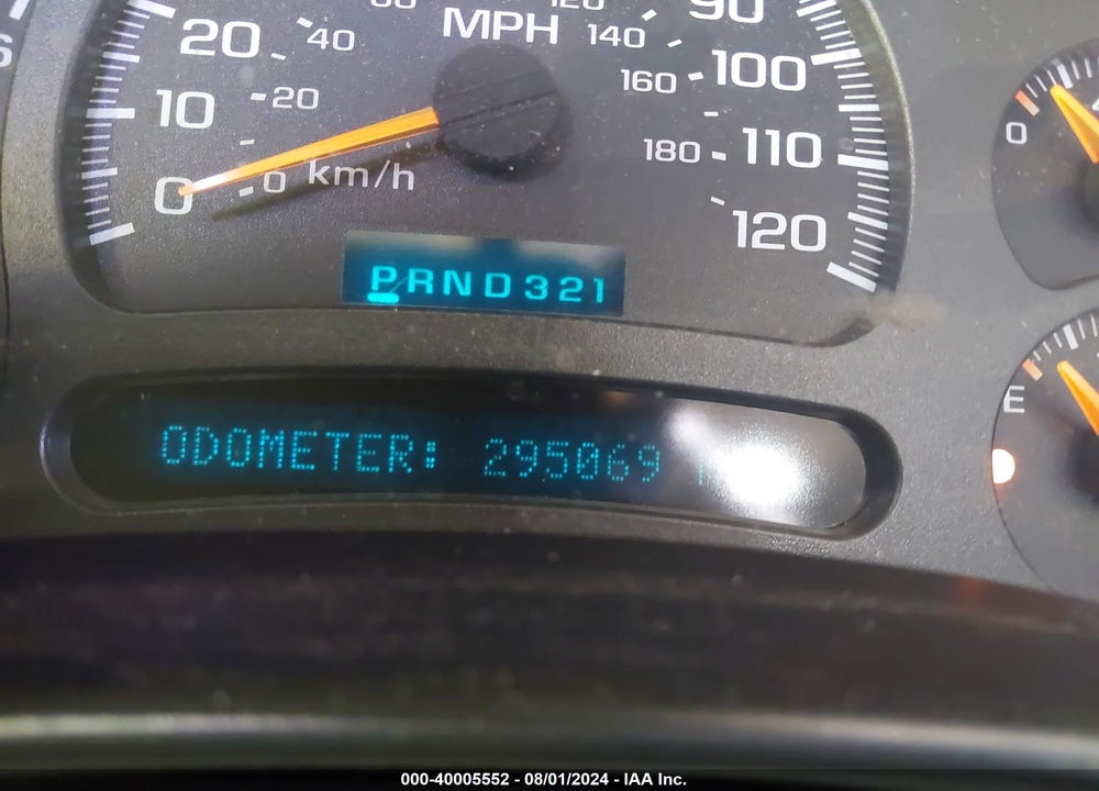 2005 CHEVROLET TAHOE Z71 VIN: 1GNEK13T75R117581