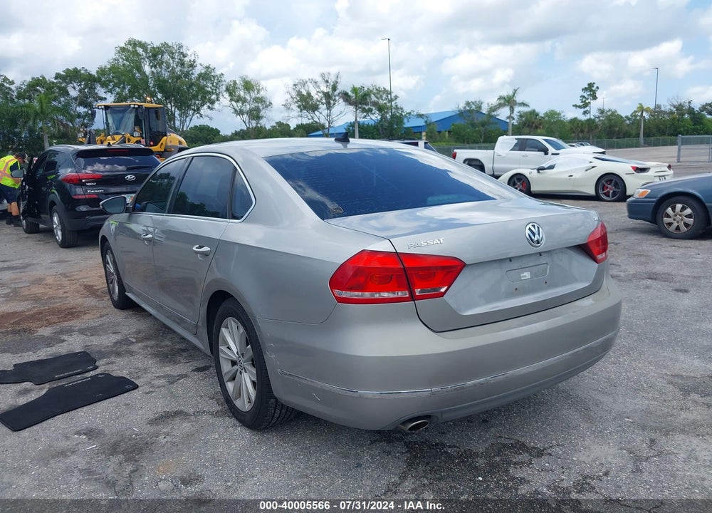 2012 VOLKSWAGEN PASSAT 2.5L SEL VIN: 1VWCH7A39CC038799