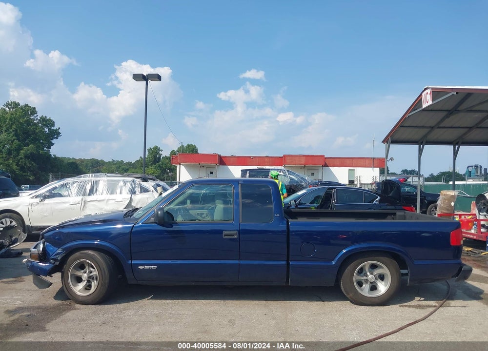 2003 CHEVROLET S-10 LS VIN: 1GCCS19H138280474