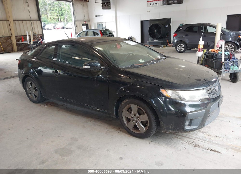 2010 KIA FORTE KOUP EX VIN: KNAFU6A29A5128613