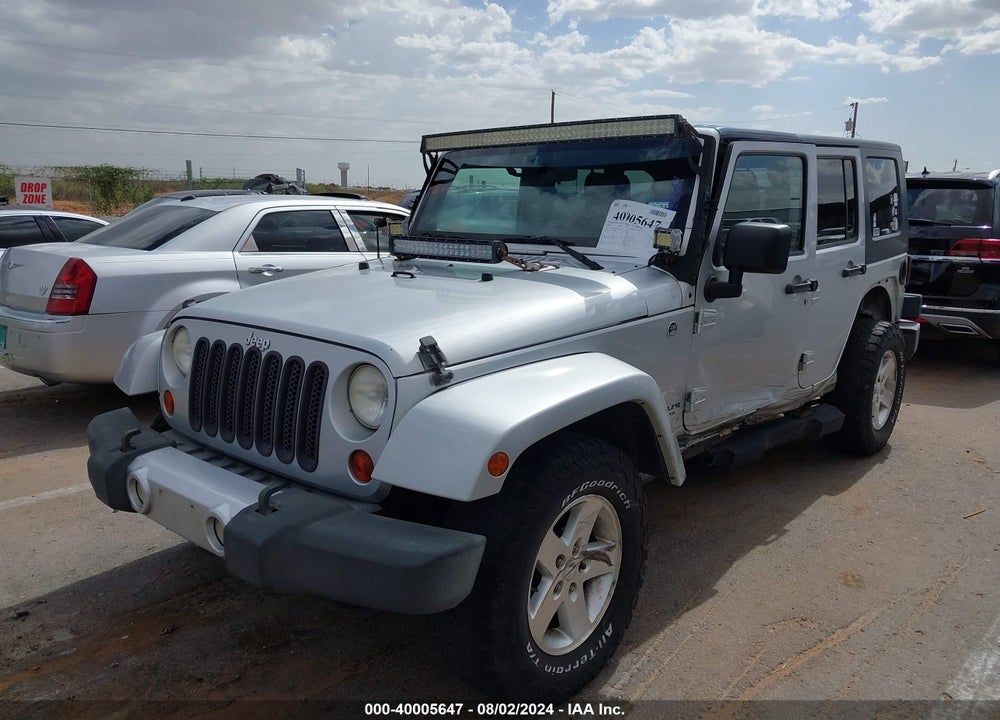 2008 JEEP WRANGLER UNLIMITED SAHARA VIN: 1J4GA59138L553718