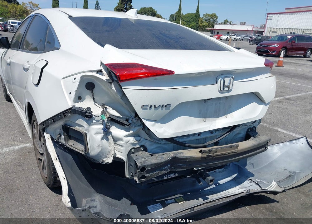 2018 HONDA CIVIC EX VIN: 2HGFC2F74JH569174