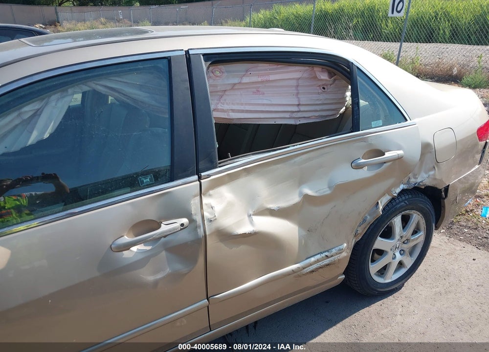 2005 HONDA ACCORD 3.0 EX VIN: 1HGCM66515A080368