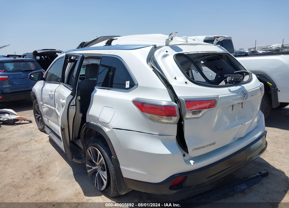 2016 TOYOTA HIGHLANDER XLE V6 VIN: 5TDKKRFH2GS140627