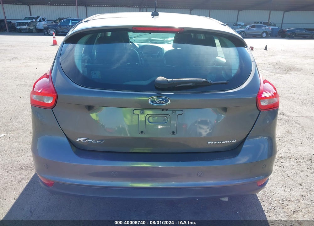 2015 FORD FOCUS TITANIUM VIN: 1FADP3N23FL262102