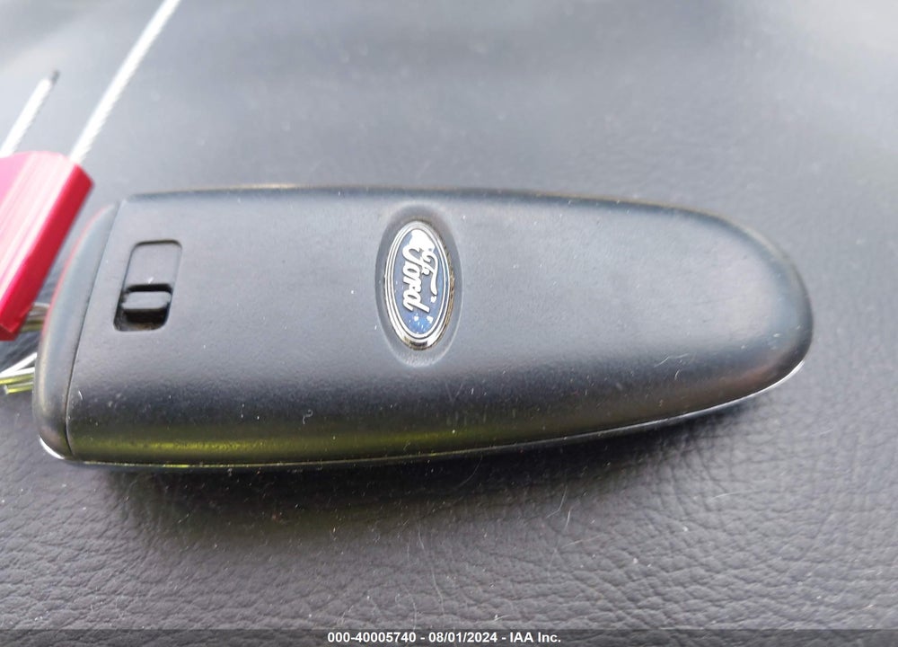 2015 FORD FOCUS TITANIUM VIN: 1FADP3N23FL262102
