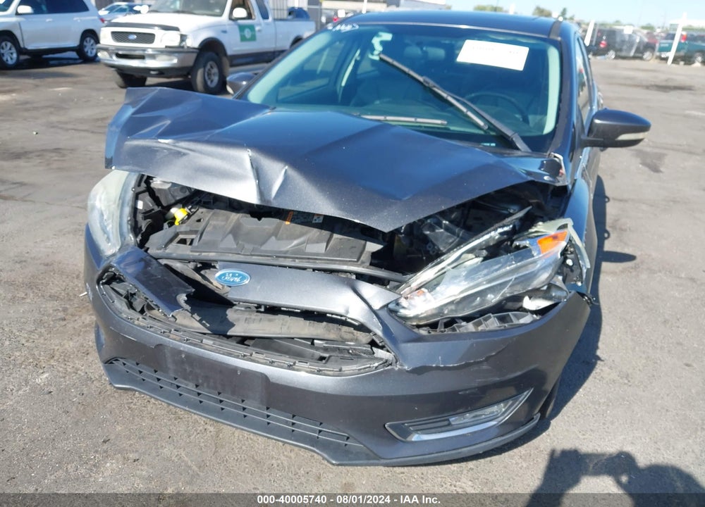2015 FORD FOCUS TITANIUM VIN: 1FADP3N23FL262102