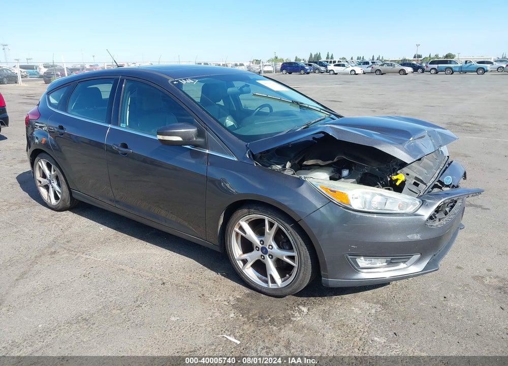 2015 FORD FOCUS TITANIUM VIN: 1FADP3N23FL262102
