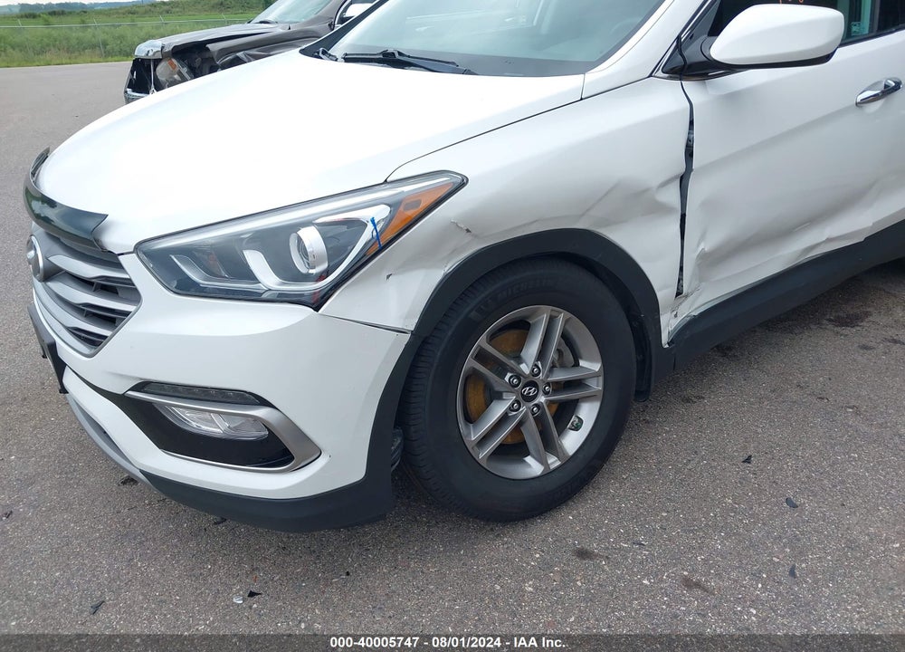2017 HYUNDAI SANTA FE SPORT 2.4L VIN: 5XYZUDLBXHG414778