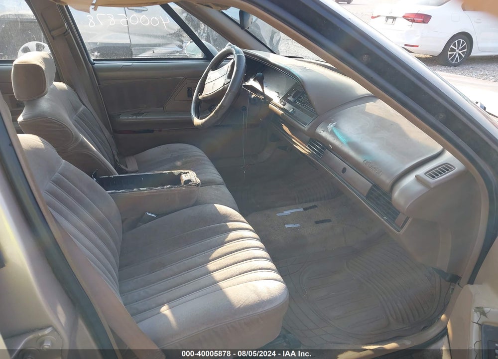 1993 OLDSMOBILE 88 ROYALE VIN: 1G3HN53L5PH329490